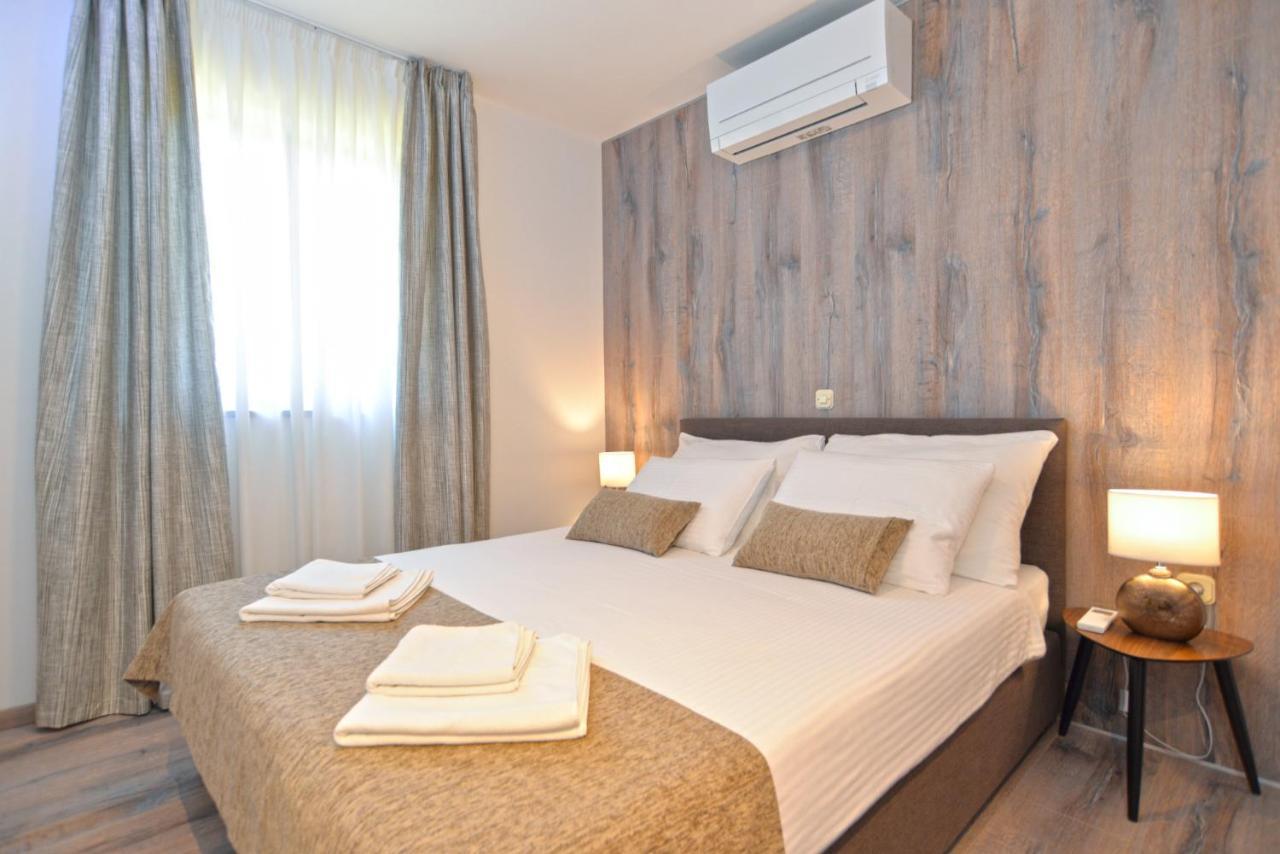 Apartments Elvis 1299 Vrsar Εξωτερικό φωτογραφία
