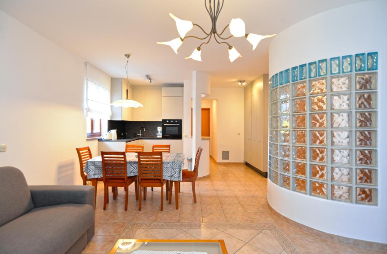 Apartments Elvis 1299 Vrsar Εξωτερικό φωτογραφία