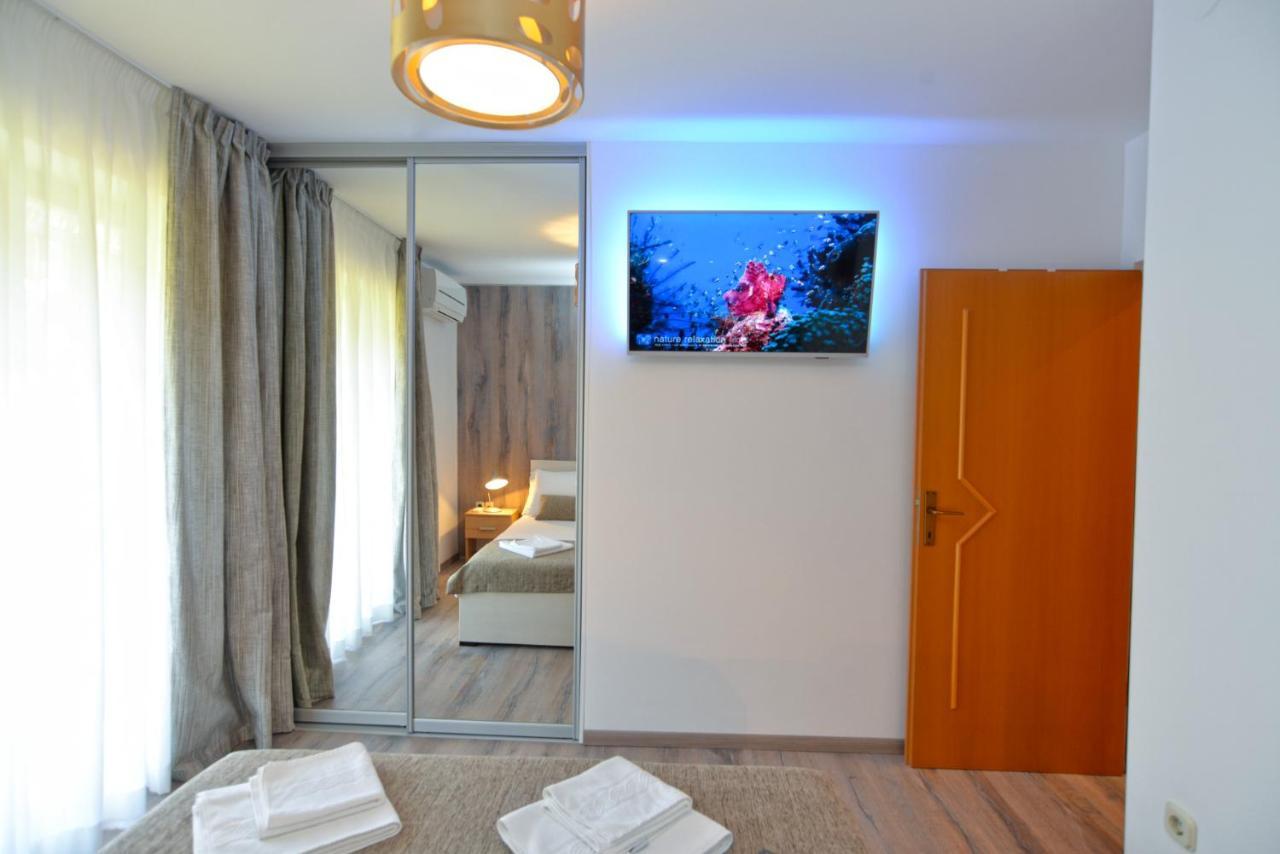 Apartments Elvis 1299 Vrsar Εξωτερικό φωτογραφία